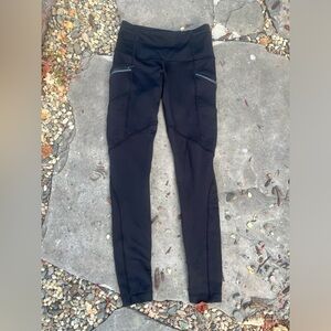 Lululemon fleece brushed lining leggings with pocket size 4